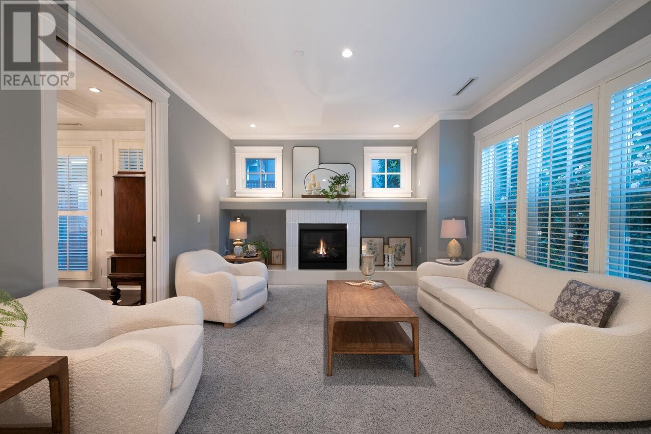 2511 Lawson Avenue, West Vancouver, British Columbia  V7V 2G1 - Photo 4 - R2967551