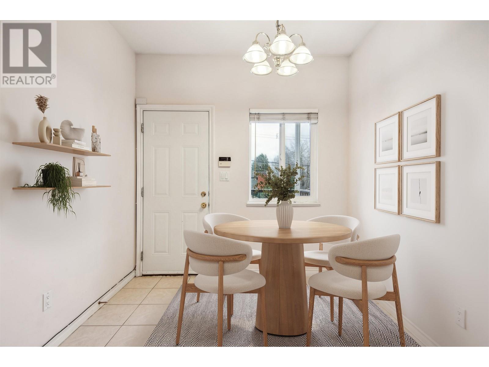 Listing Picture 12 of 36 : 1988 NANAIMO STREET, Vancouver / 溫哥華 - 魯藝地產 Yvonne Lu Group - MLS Medallion Club Member