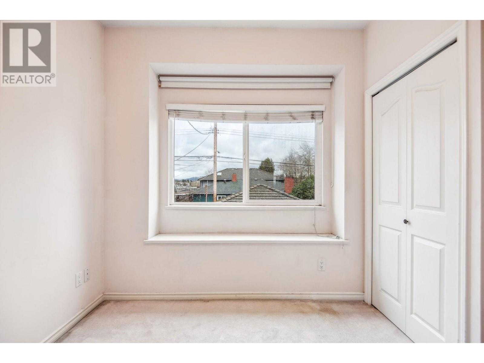 Listing Picture 18 of 36 : 1988 NANAIMO STREET, Vancouver / 溫哥華 - 魯藝地產 Yvonne Lu Group - MLS Medallion Club Member