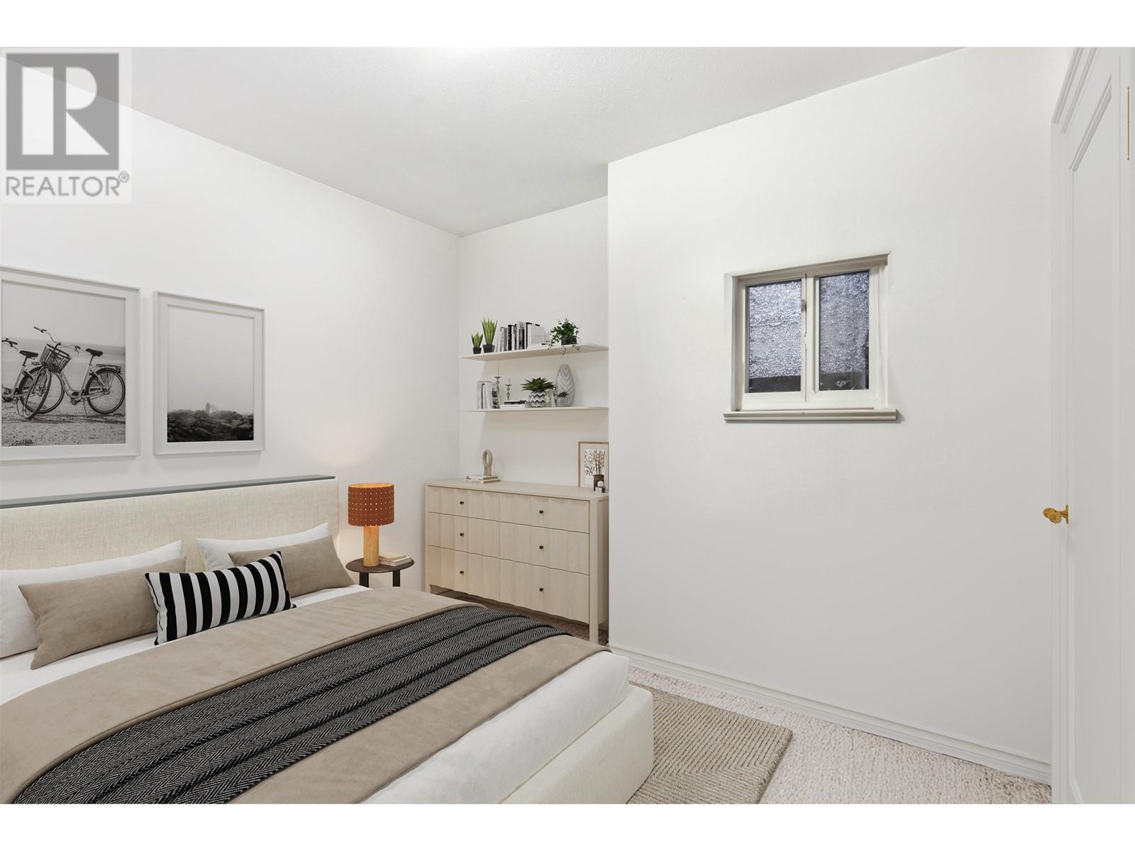 Listing Picture 22 of 36 : 1988 NANAIMO STREET, Vancouver / 溫哥華 - 魯藝地產 Yvonne Lu Group - MLS Medallion Club Member