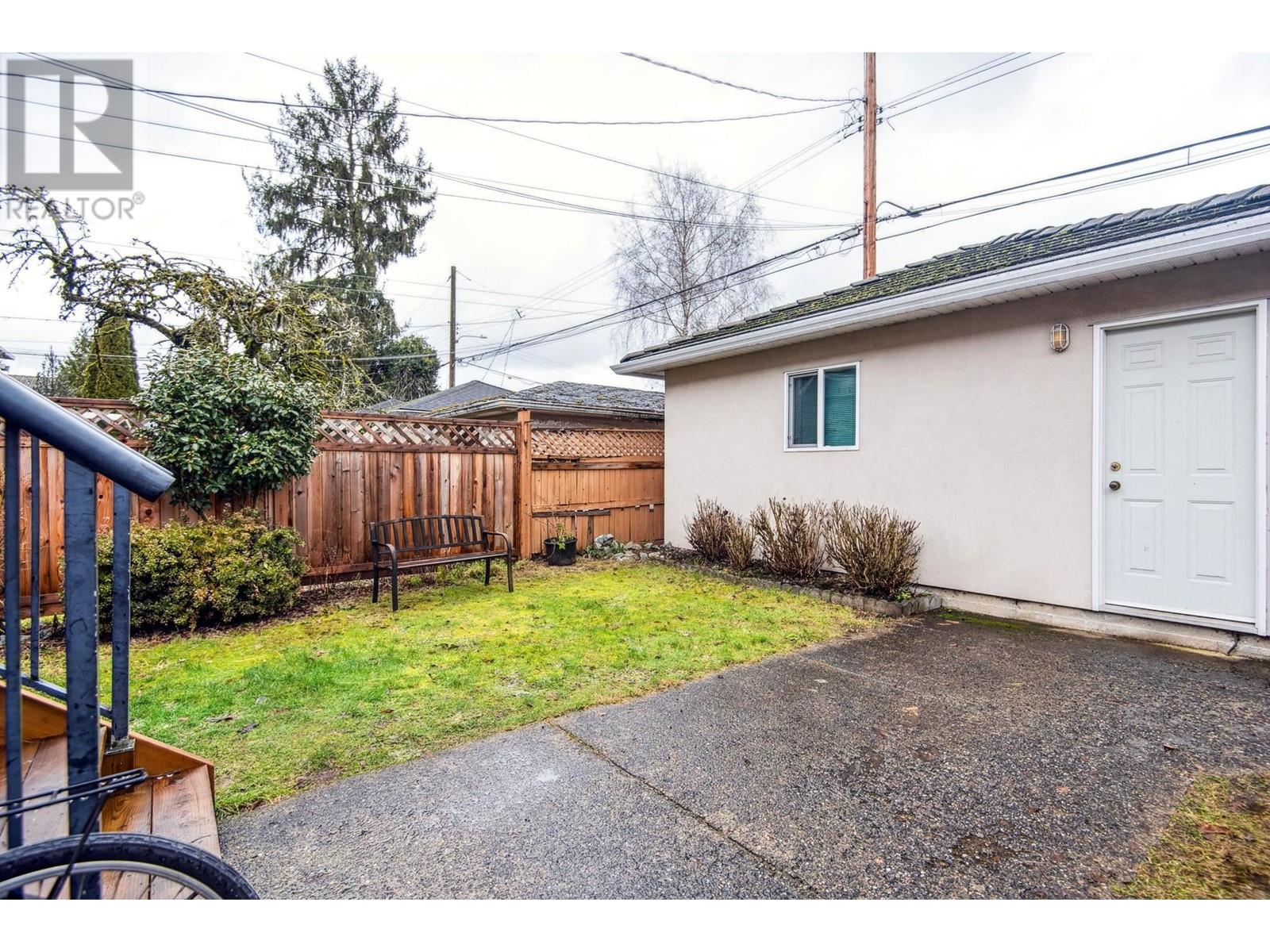 Listing Picture 34 of 36 : 1988 NANAIMO STREET, Vancouver / 溫哥華 - 魯藝地產 Yvonne Lu Group - MLS Medallion Club Member