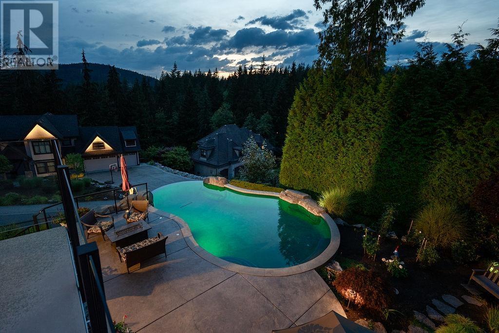 Property at 136 DEERVIEW LANE image 5