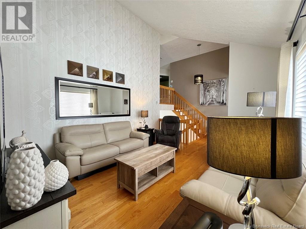 Property at 33 Breau Avenue image 4