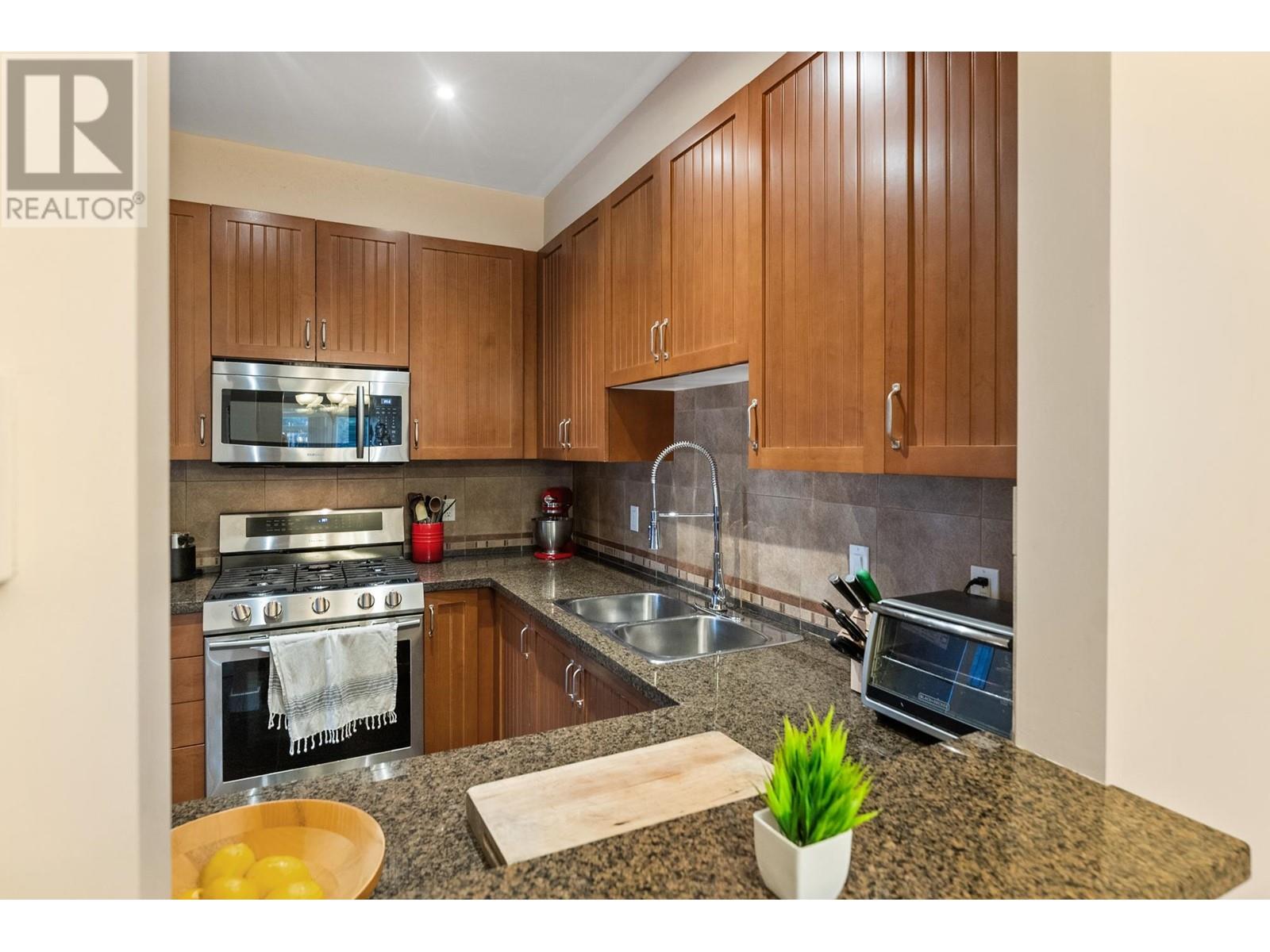 Listing Picture 11 of 36 : 22 6300 LONDON ROAD, Richmond / 烈治文 - 魯藝地產 Yvonne Lu Group - MLS Medallion Club Member