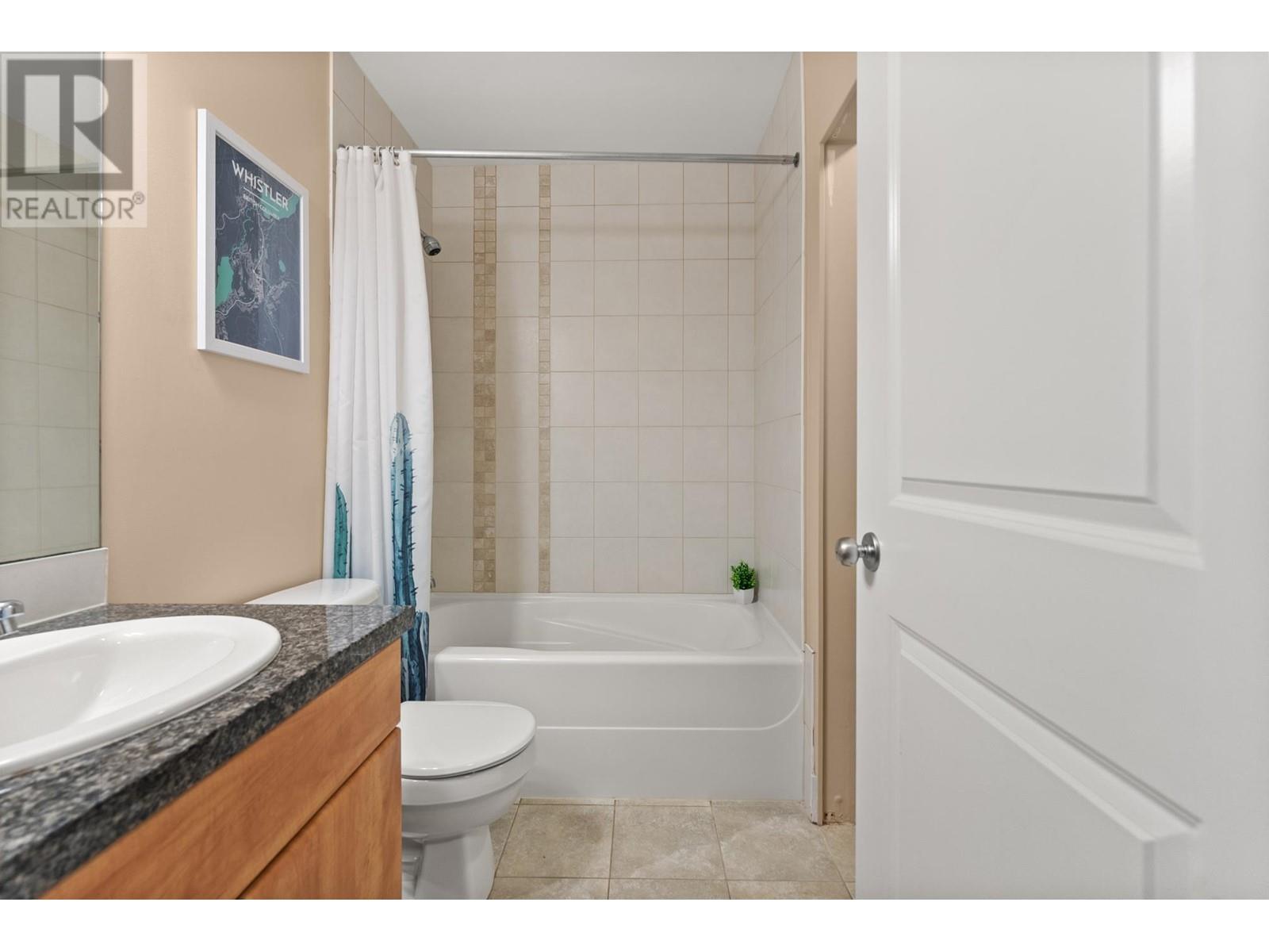 Listing Picture 28 of 36 : 22 6300 LONDON ROAD, Richmond / 烈治文 - 魯藝地產 Yvonne Lu Group - MLS Medallion Club Member