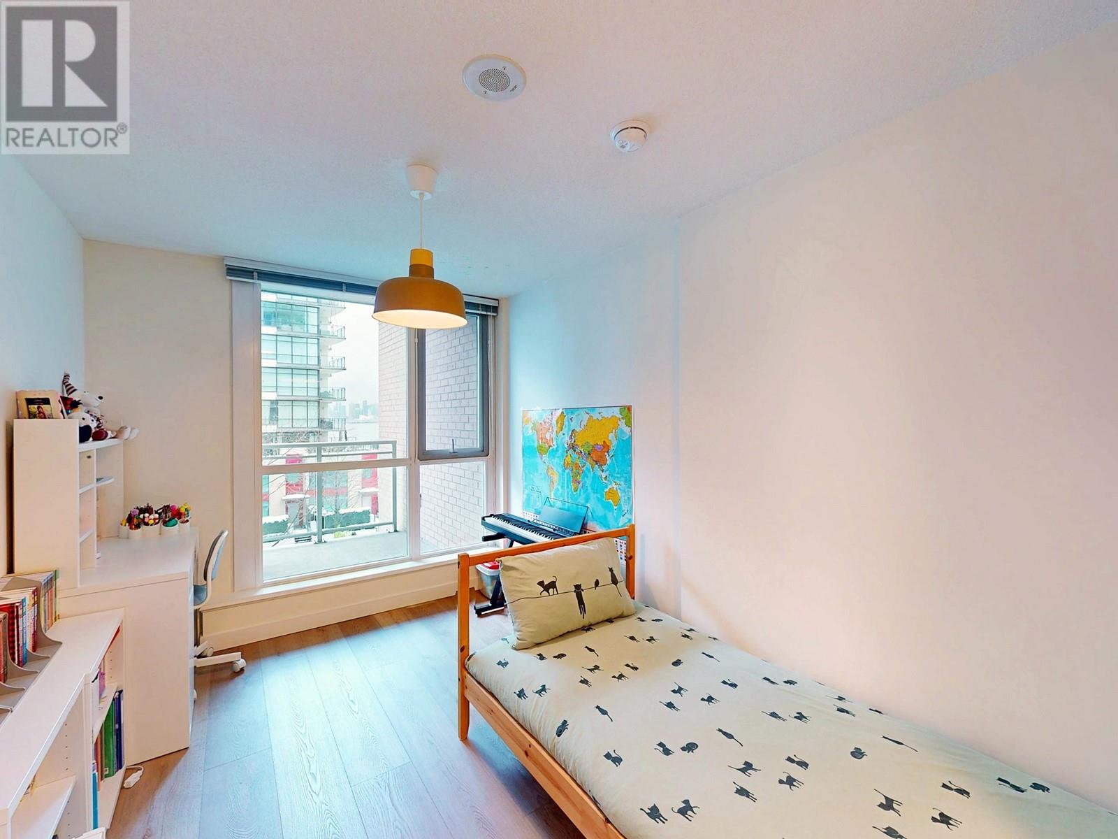 303 188 E Esplanade, North Vancouver, British Columbia  V7L 4Y1 - Photo 18 - R2964178