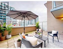 303 188 E ESPLANADE, North Vancouver, British Columbia