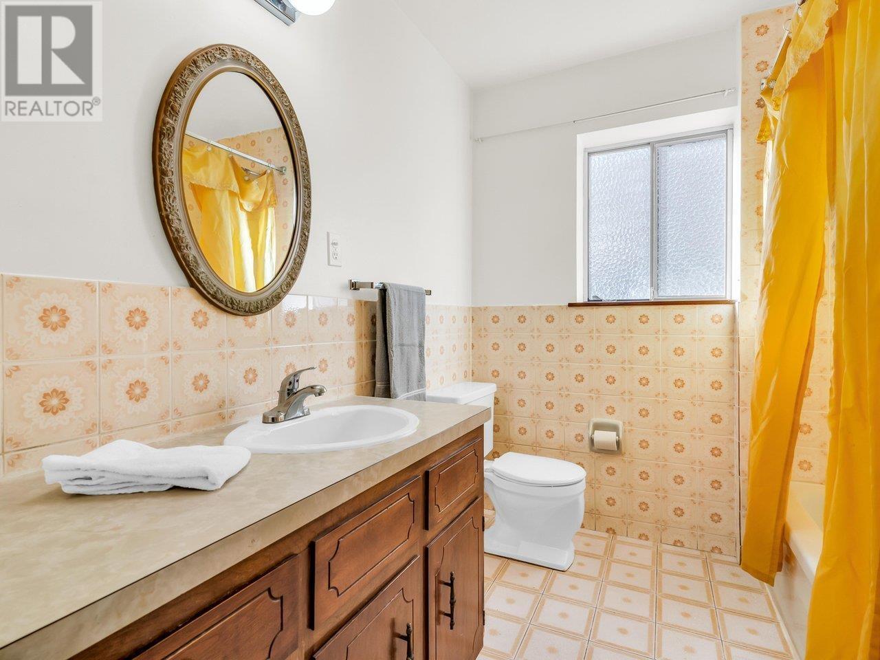 Listing Picture 32 of 40 : 3430 E 22ND AVENUE, Vancouver / 溫哥華 - 魯藝地產 Yvonne Lu Group - MLS Medallion Club Member