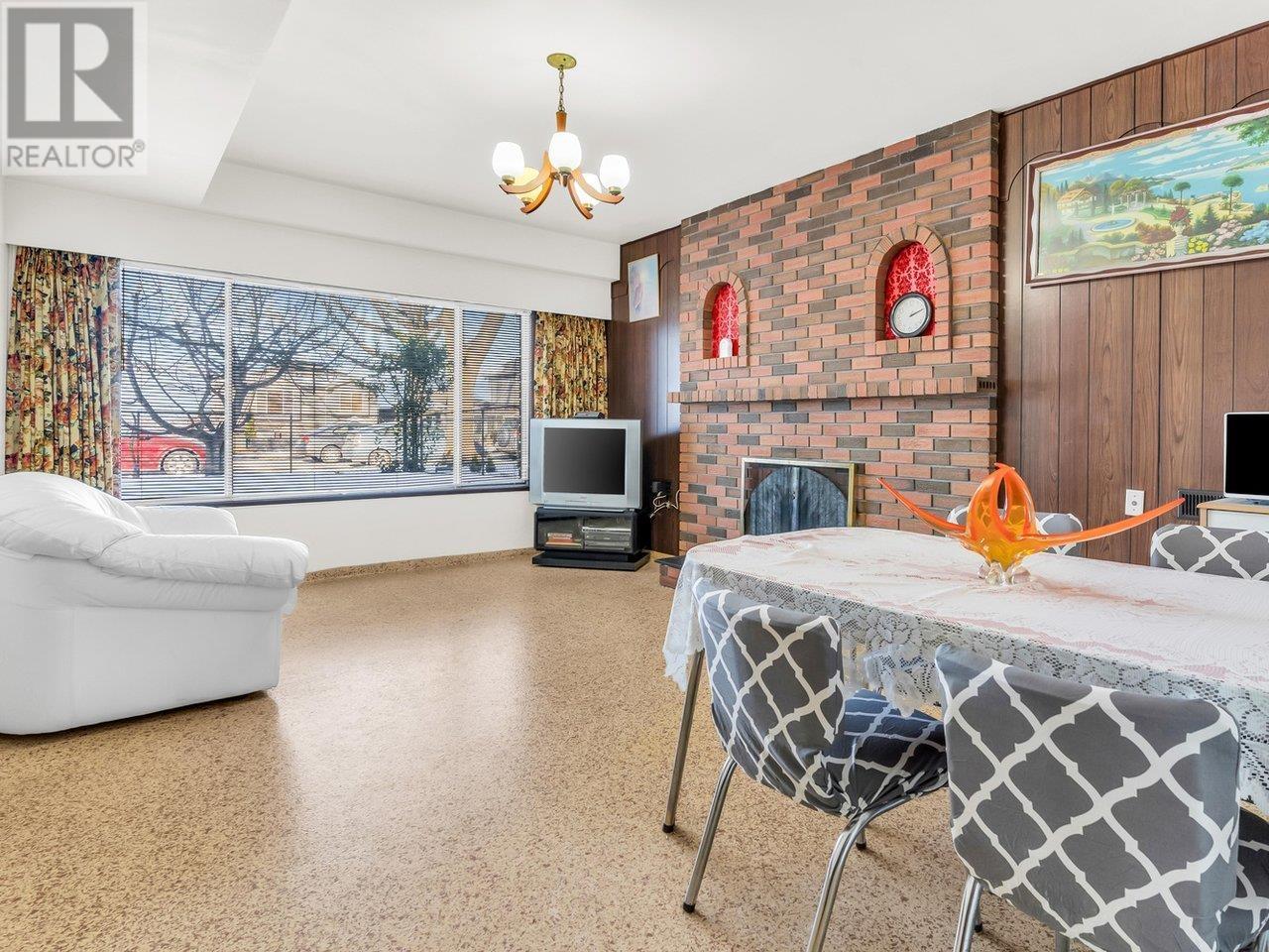 Listing Picture 27 of 40 : 3430 E 22ND AVENUE, Vancouver / 溫哥華 - 魯藝地產 Yvonne Lu Group - MLS Medallion Club Member