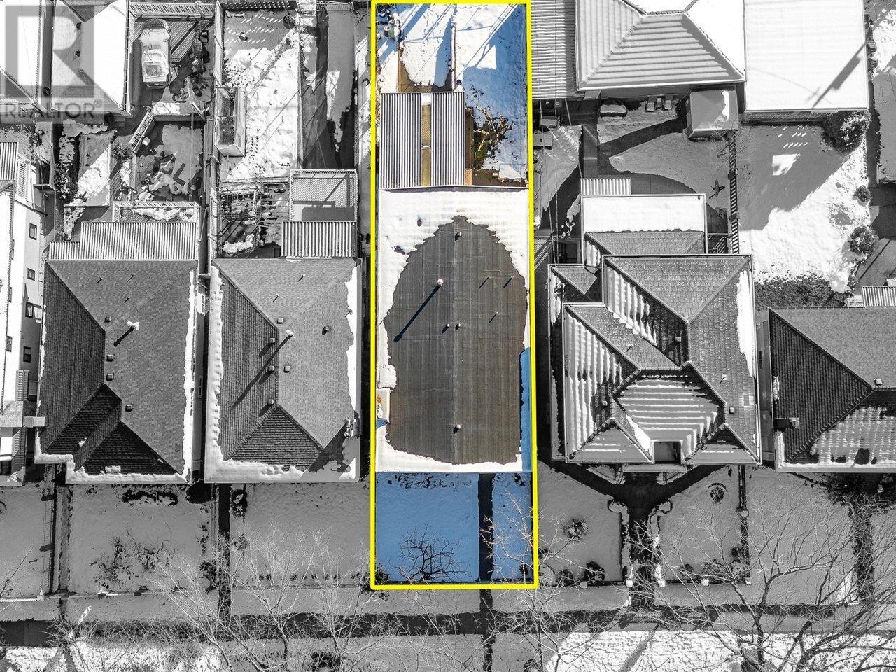 Listing Picture 40 of 40 : 3430 E 22ND AVENUE, Vancouver / 溫哥華 - 魯藝地產 Yvonne Lu Group - MLS Medallion Club Member