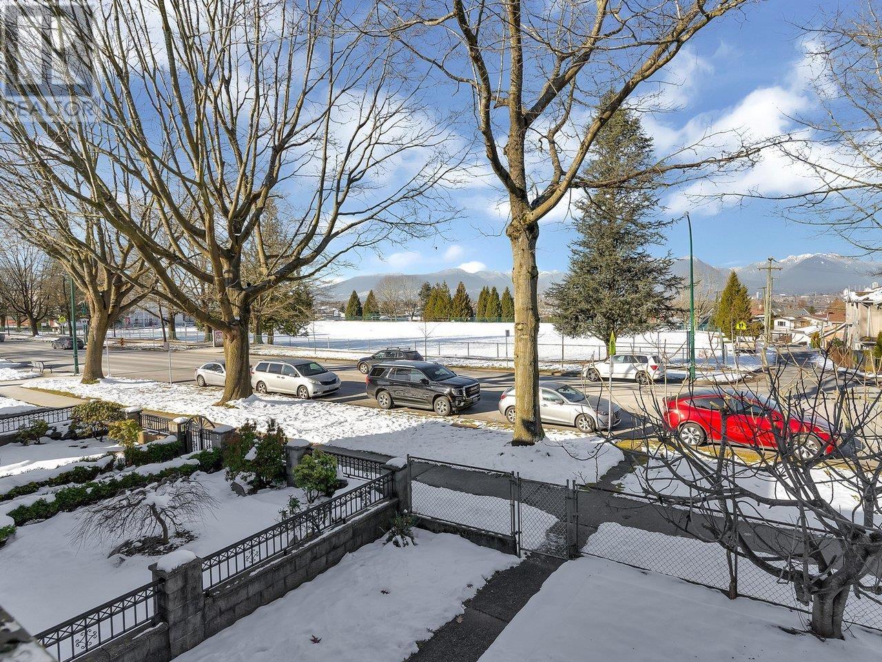 Listing Picture 38 of 40 : 3430 E 22ND AVENUE, Vancouver / 溫哥華 - 魯藝地產 Yvonne Lu Group - MLS Medallion Club Member