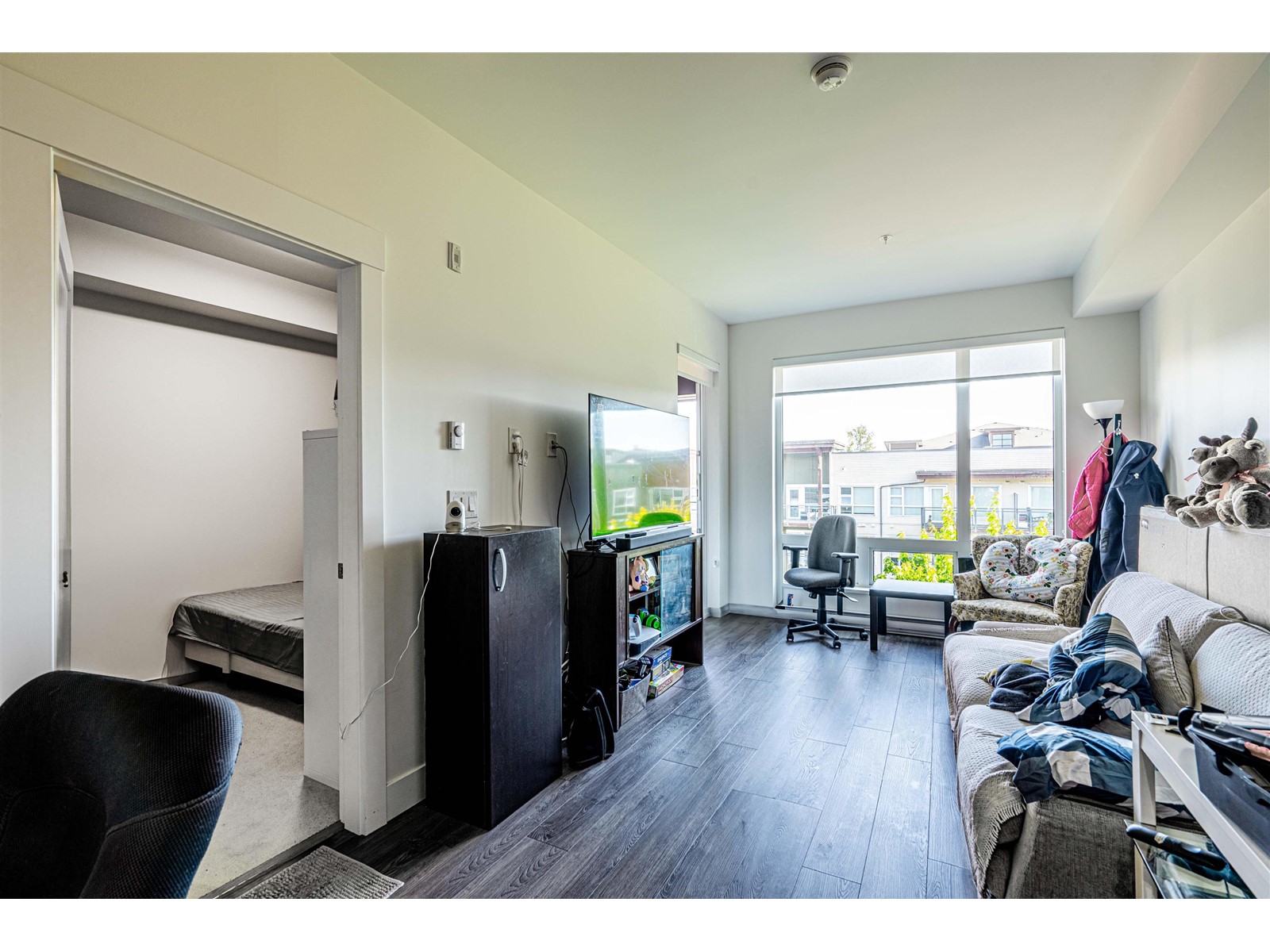 Property at A420 20727 WILLOUGHBY TOWN CENTRE DRIVE image 3