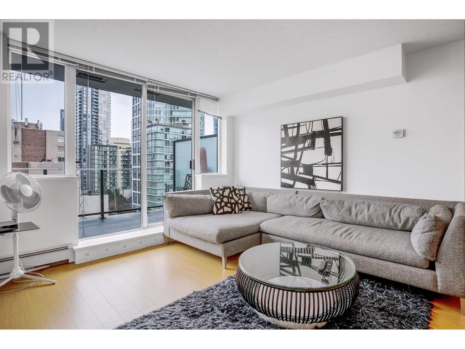 702 1325 Rolston Street, Vancouver, British Columbia  V6B 0M2 - Photo 2 - R2967054