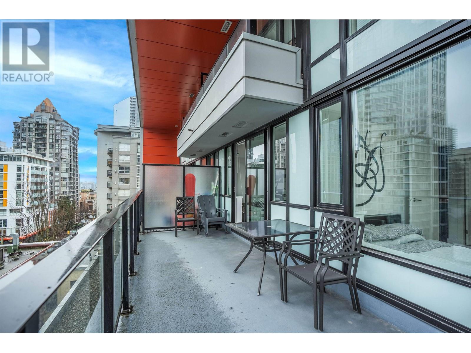 702 1325 Rolston Street, Vancouver, British Columbia  V6B 0M2 - Photo 14 - R2967054