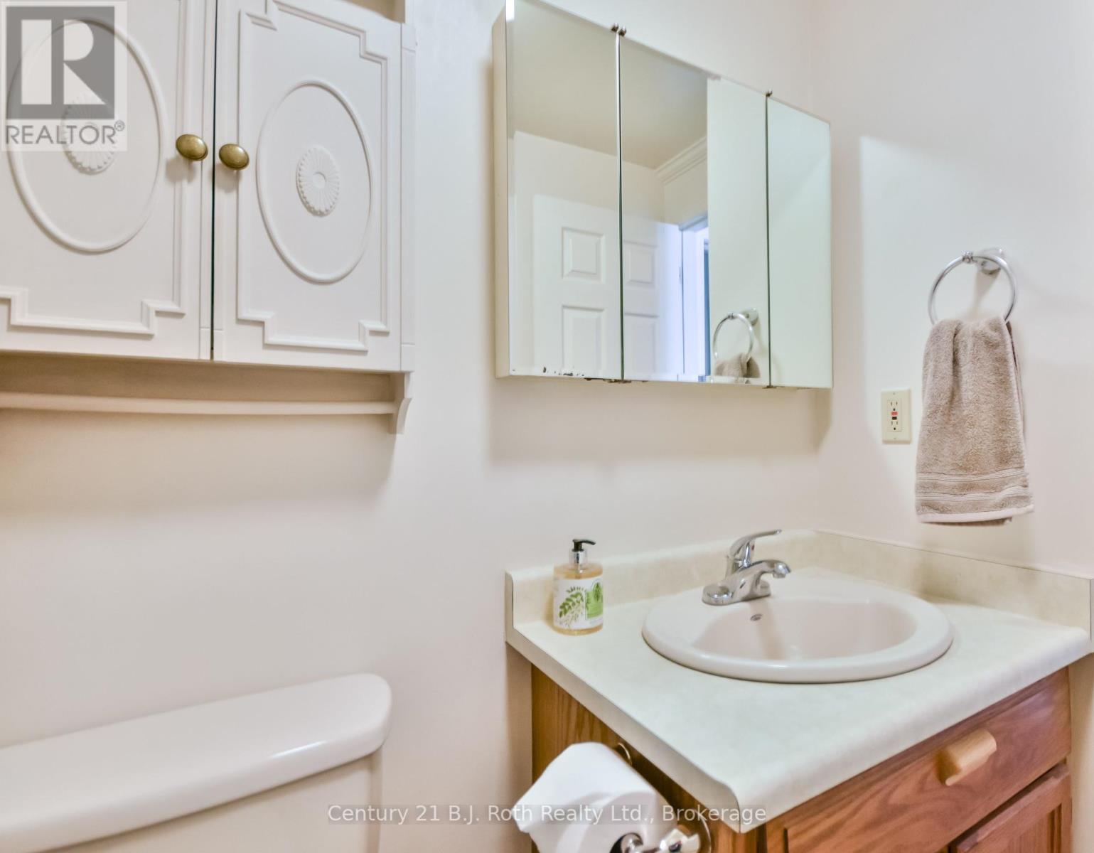21 - 155 Church Street, Penetanguishene, Ontario  L9M 1E4 - Photo 17 - S11977030