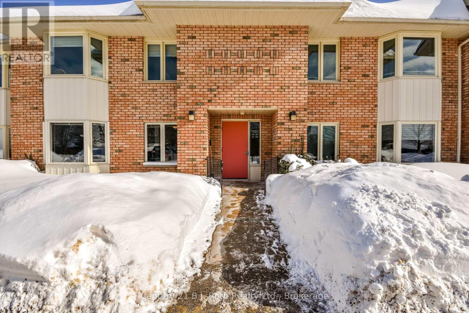 21 - 155 Church Street, Penetanguishene, Ontario  L9M 1E4 - Photo 26 - S11977030