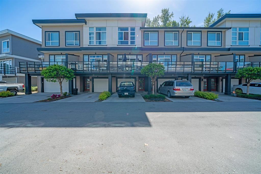 Property at 45 8413 MIDTOWN WAY image 3