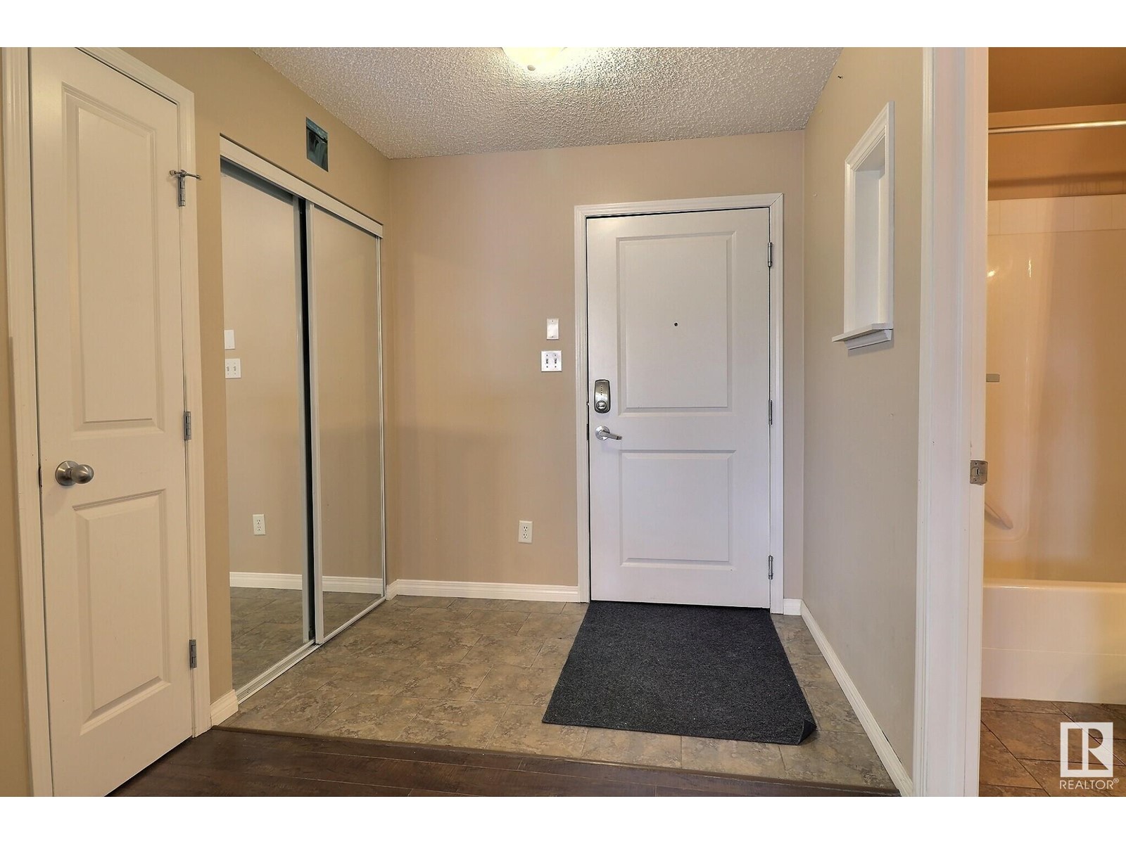 Property at #126 11325 83 ST NW image 3