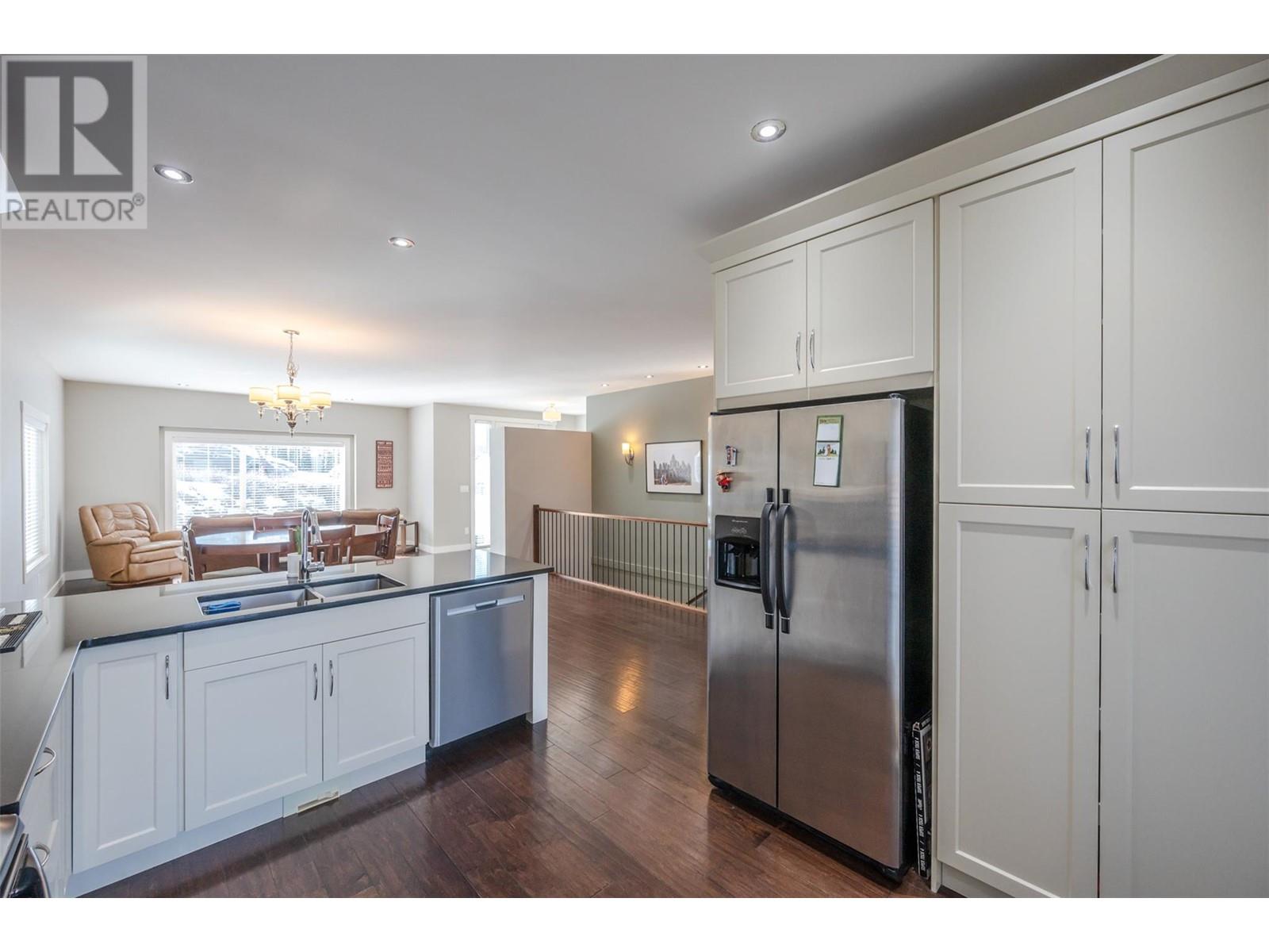 Property at 192 Nicola Place image 3