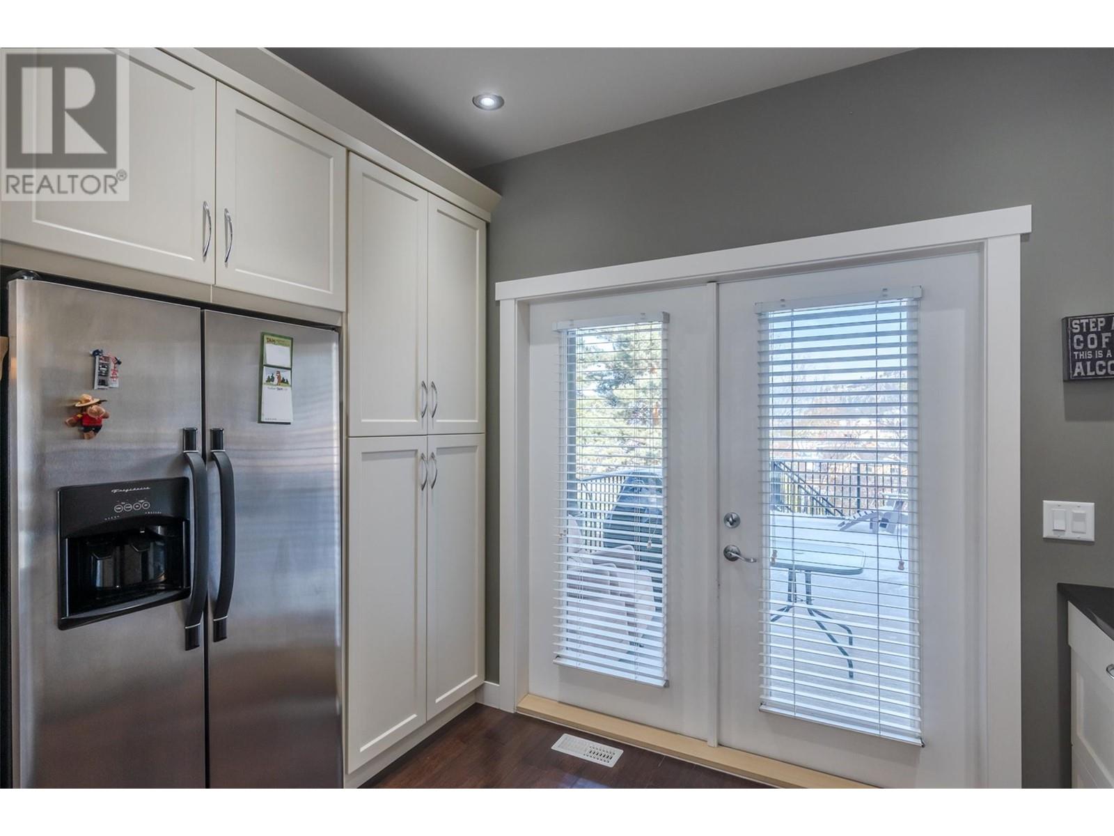 Property at 192 Nicola Place image 4