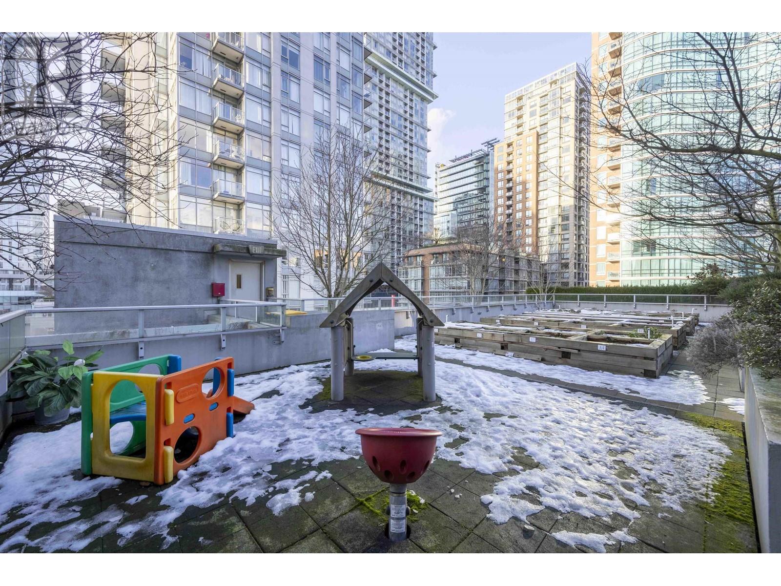 Listing Picture 20 of 25 : 808 833 HOMER STREET, Vancouver / 溫哥華 - 魯藝地產 Yvonne Lu Group - MLS Medallion Club Member