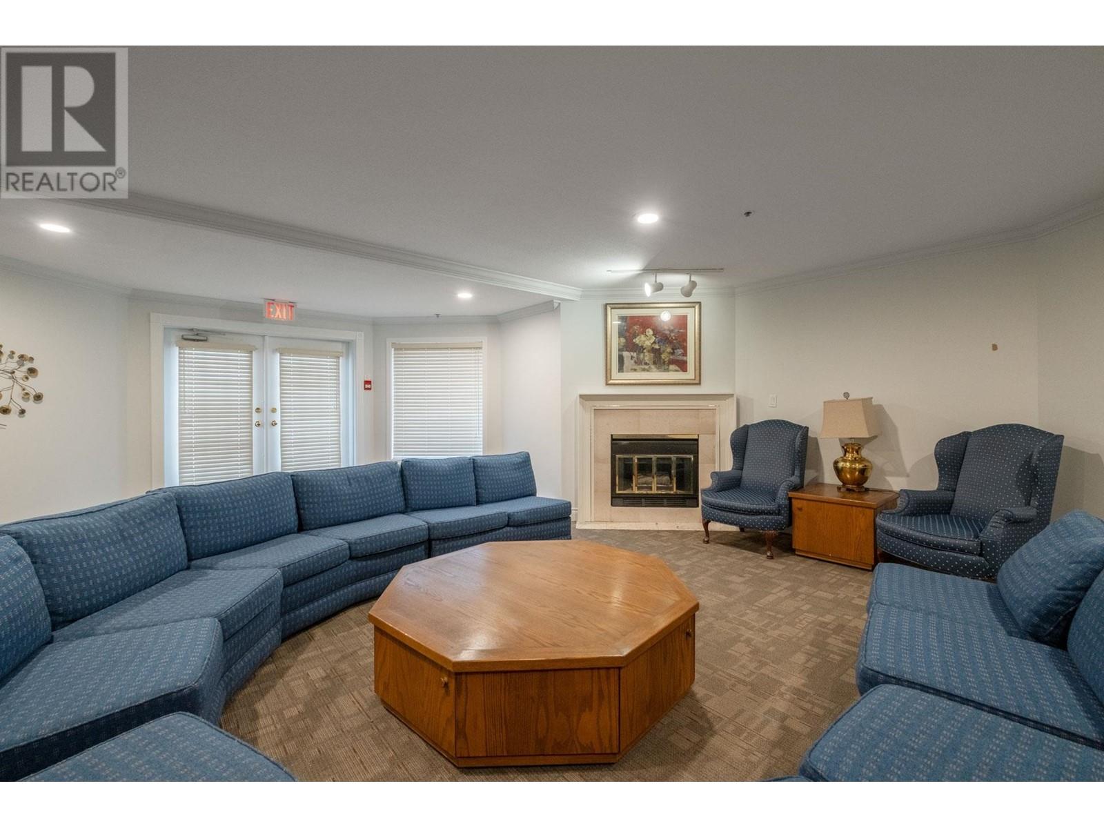Listing Picture 25 of 27 : 216 7600 MOFFATT ROAD, Richmond / 烈治文 - 魯藝地產 Yvonne Lu Group - MLS Medallion Club Member