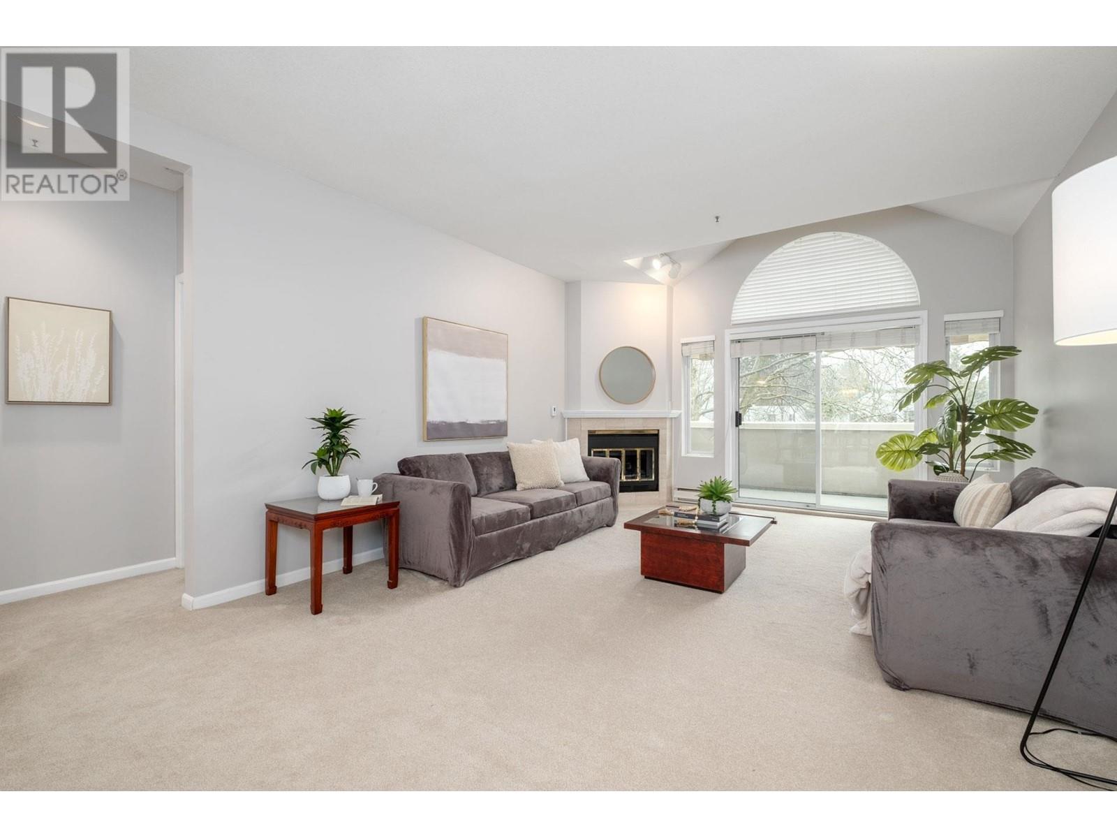 Listing Picture 5 of 27 : 216 7600 MOFFATT ROAD, Richmond / 烈治文 - 魯藝地產 Yvonne Lu Group - MLS Medallion Club Member