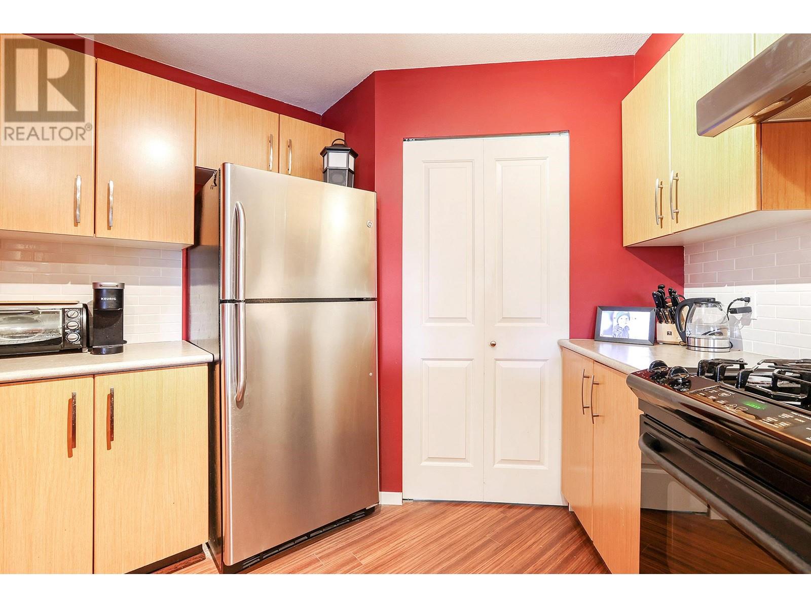 209 300 Klahanie Drive, Port Moody, British Columbia  V3H 5K8 - Photo 12 - R2967616