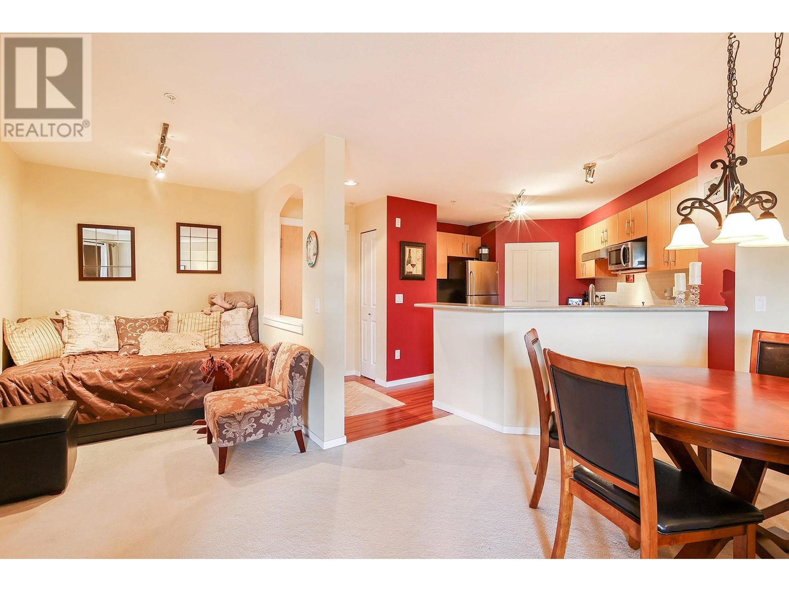 209 300 Klahanie Drive, Port Moody, British Columbia  V3H 5K8 - Photo 8 - R2967616