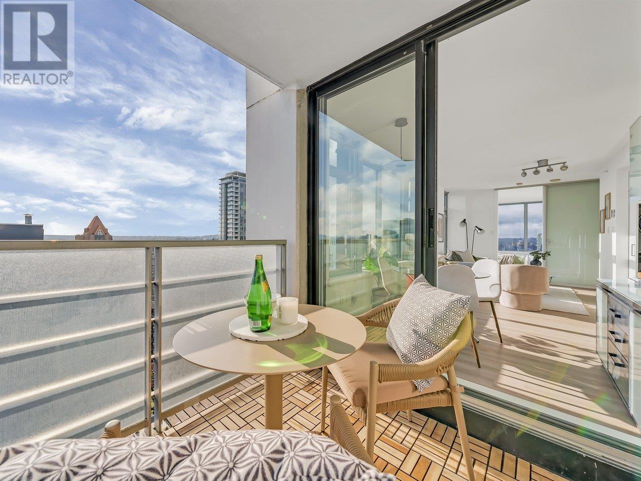 Listing Picture 10 of 40 : 3202 1255 SEYMOUR STREET, Vancouver / 溫哥華 - 魯藝地產 Yvonne Lu Group - MLS Medallion Club Member