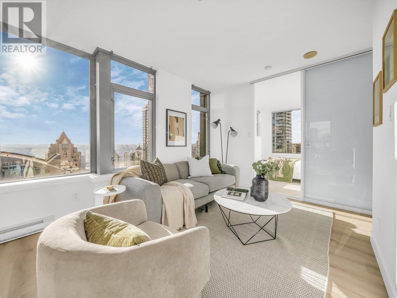 Listing Picture 12 of 40 : 3202 1255 SEYMOUR STREET, Vancouver / 溫哥華 - 魯藝地產 Yvonne Lu Group - MLS Medallion Club Member