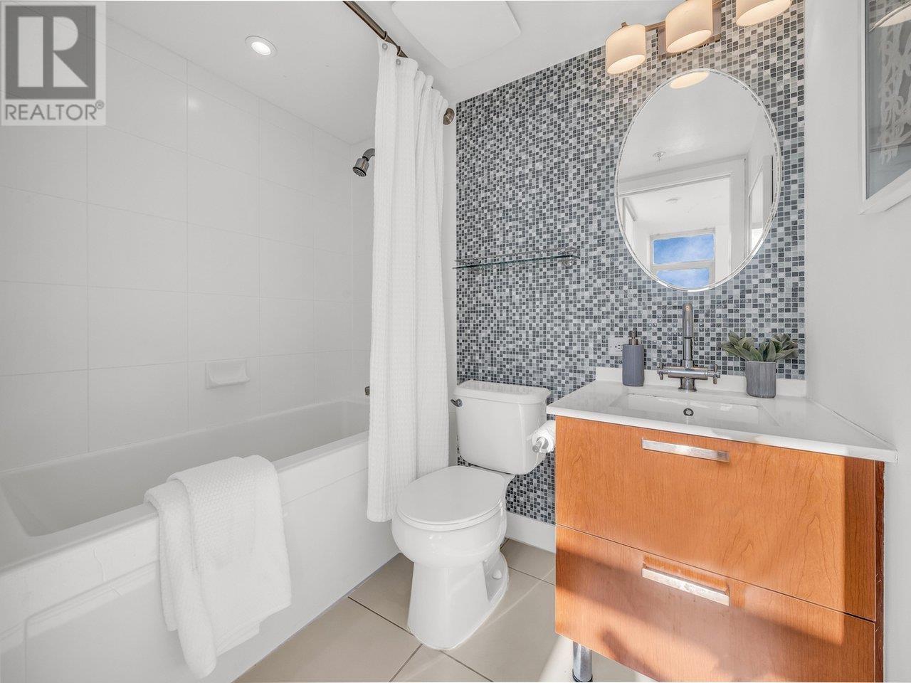 Listing Picture 21 of 40 : 3202 1255 SEYMOUR STREET, Vancouver / 溫哥華 - 魯藝地產 Yvonne Lu Group - MLS Medallion Club Member