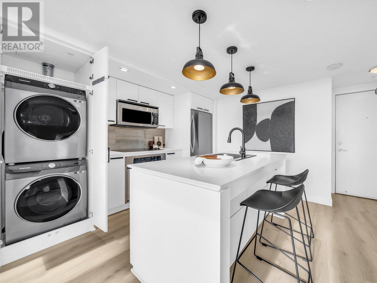 Listing Picture 22 of 40 : 3202 1255 SEYMOUR STREET, Vancouver / 溫哥華 - 魯藝地產 Yvonne Lu Group - MLS Medallion Club Member