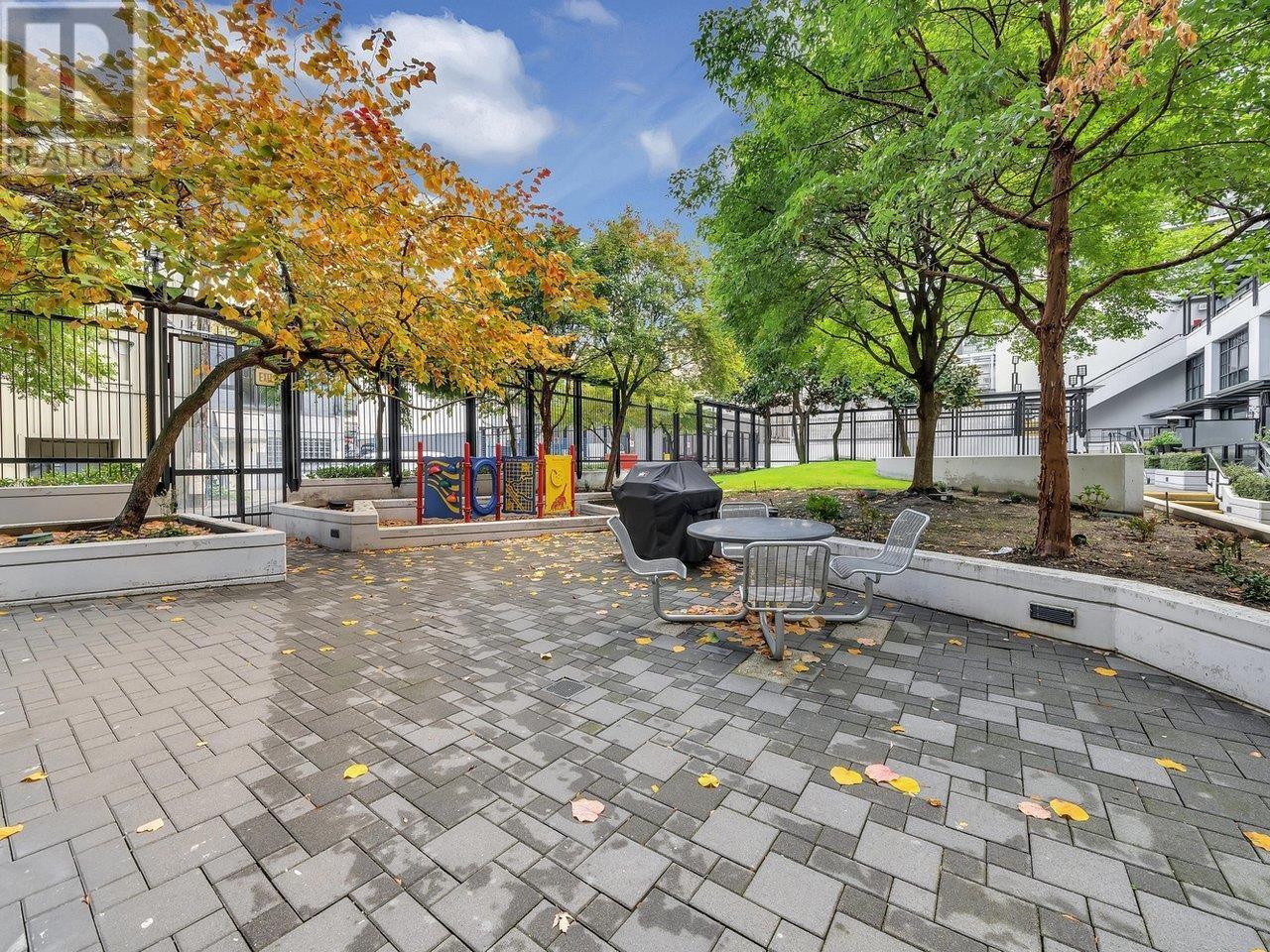 Listing Picture 32 of 40 : 3202 1255 SEYMOUR STREET, Vancouver / 溫哥華 - 魯藝地產 Yvonne Lu Group - MLS Medallion Club Member