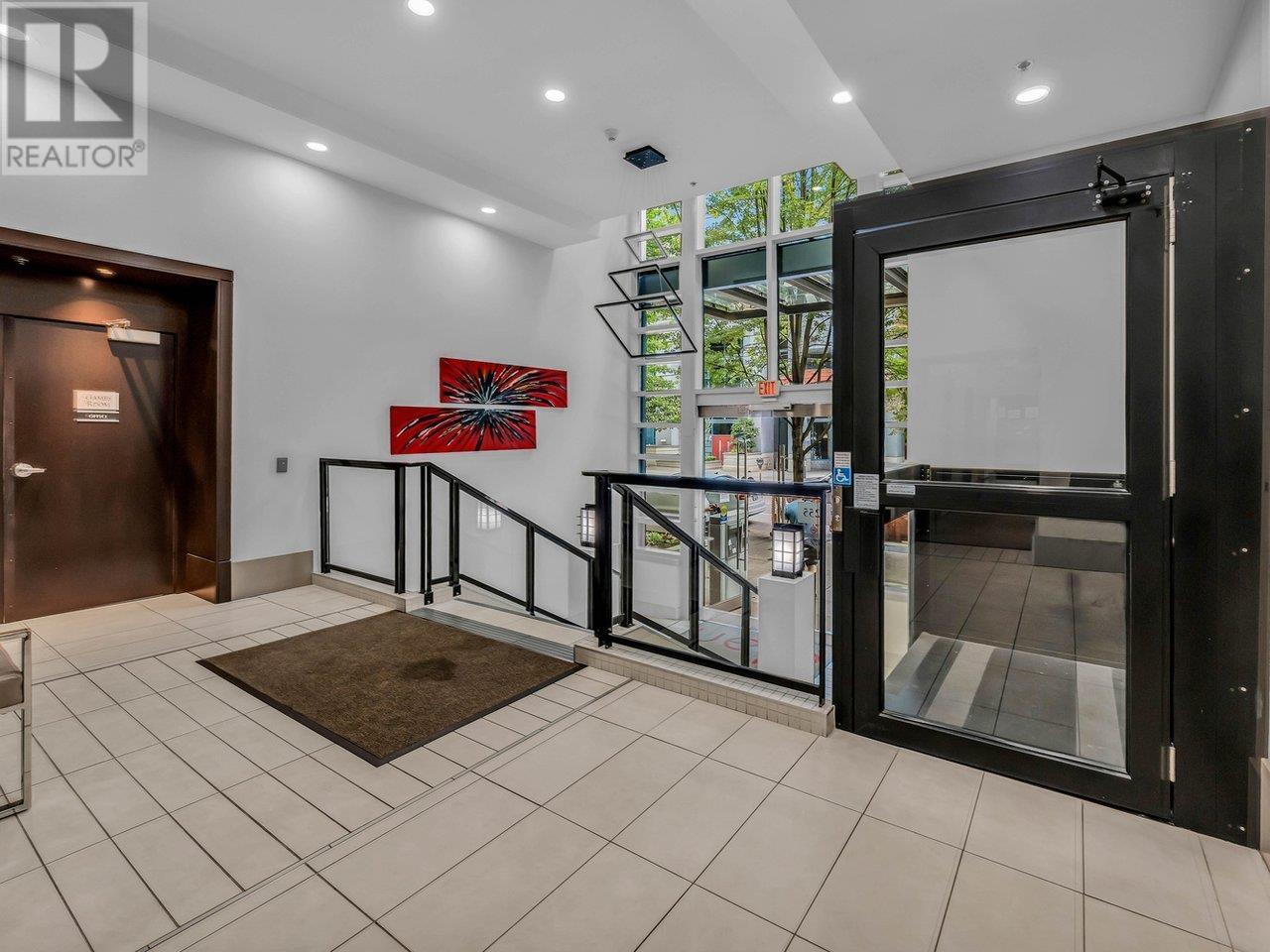 Listing Picture 36 of 40 : 3202 1255 SEYMOUR STREET, Vancouver / 溫哥華 - 魯藝地產 Yvonne Lu Group - MLS Medallion Club Member