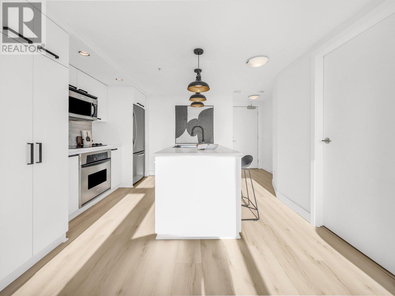 Listing Picture 6 of 40 : 3202 1255 SEYMOUR STREET, Vancouver / 溫哥華 - 魯藝地產 Yvonne Lu Group - MLS Medallion Club Member