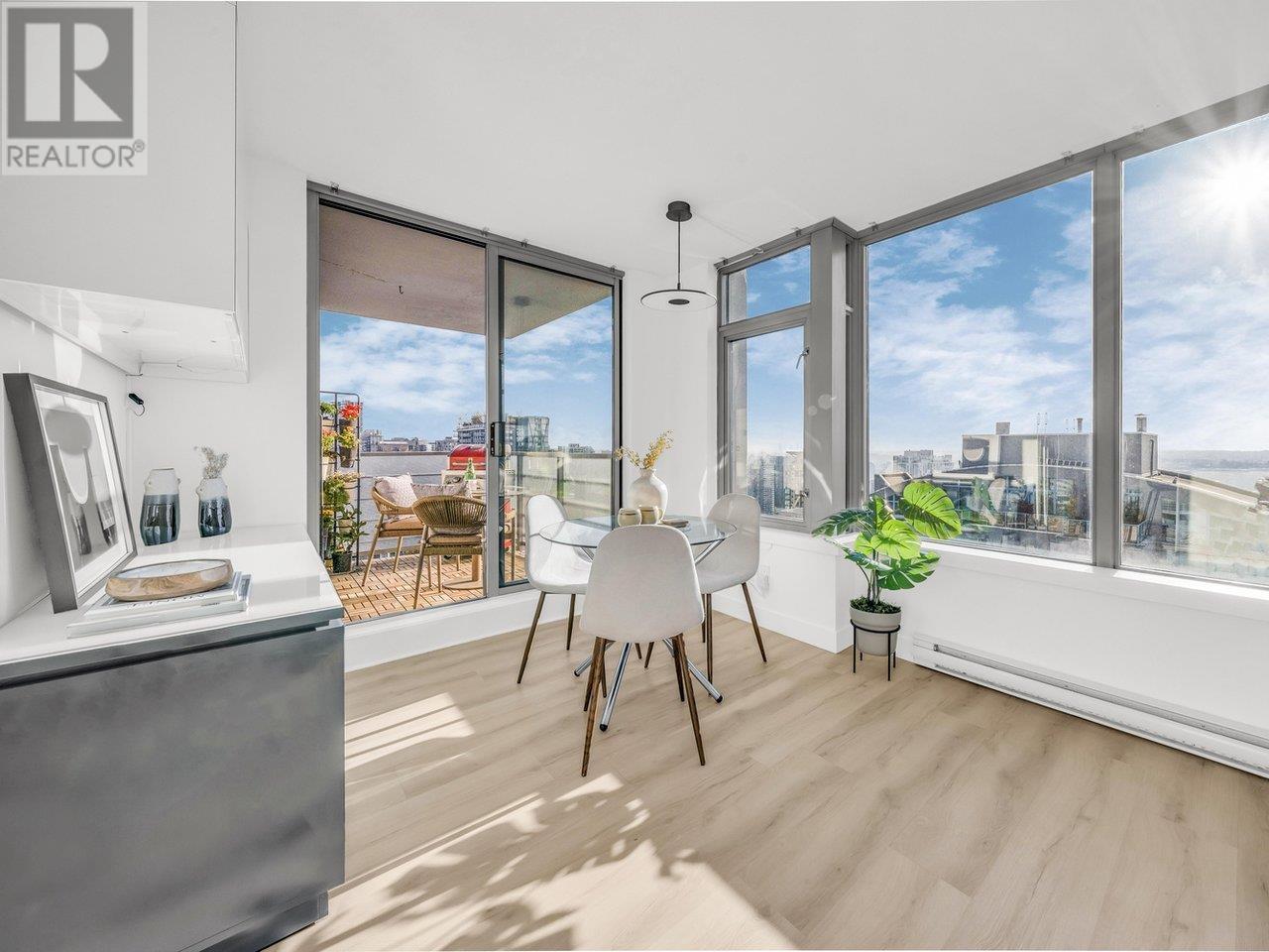 Listing Picture 7 of 40 : 3202 1255 SEYMOUR STREET, Vancouver / 溫哥華 - 魯藝地產 Yvonne Lu Group - MLS Medallion Club Member