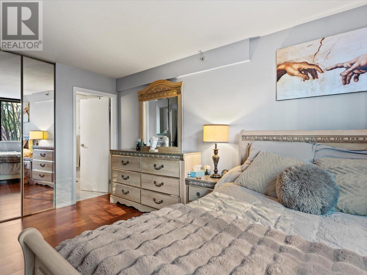 Listing Picture 10 of 25 : 202 488 HELMCKEN STREET, Vancouver / 溫哥華 - 魯藝地產 Yvonne Lu Group - MLS Medallion Club Member