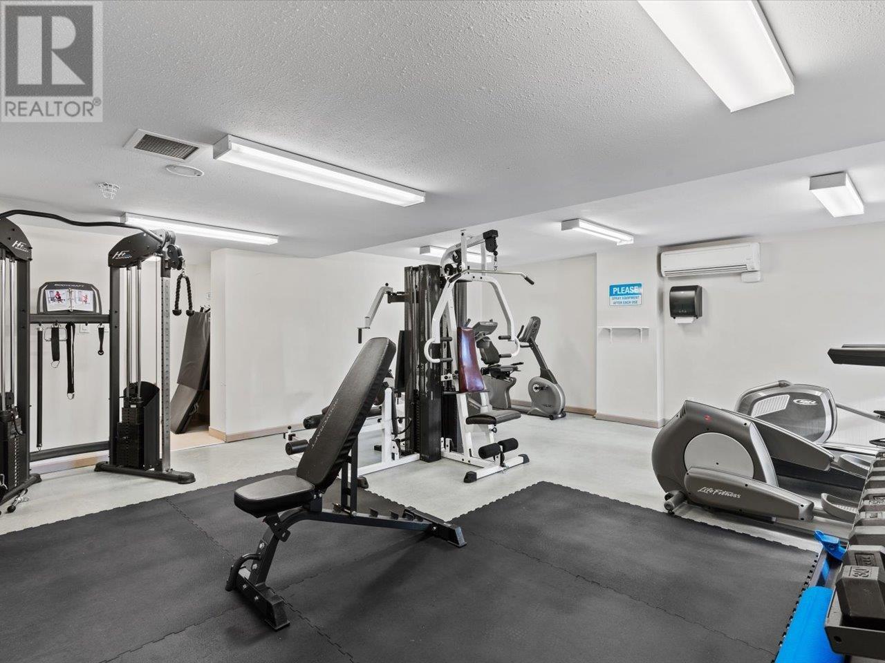 Listing Picture 16 of 25 : 202 488 HELMCKEN STREET, Vancouver / 溫哥華 - 魯藝地產 Yvonne Lu Group - MLS Medallion Club Member