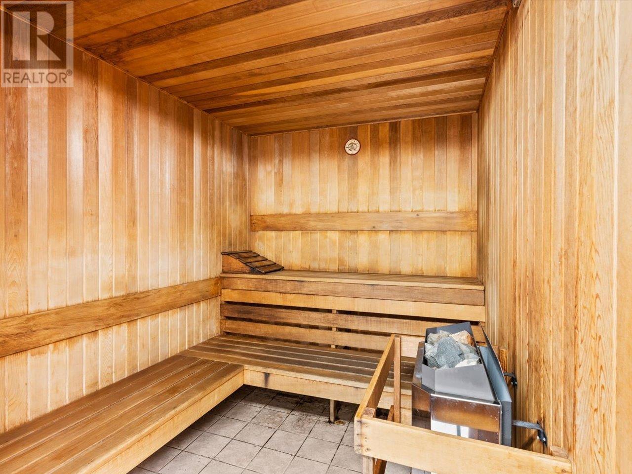 Listing Picture 18 of 25 : 202 488 HELMCKEN STREET, Vancouver / 溫哥華 - 魯藝地產 Yvonne Lu Group - MLS Medallion Club Member