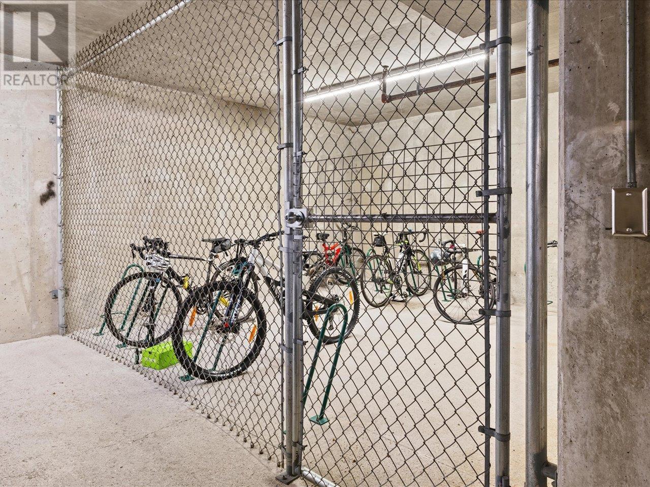 Listing Picture 21 of 25 : 202 488 HELMCKEN STREET, Vancouver / 溫哥華 - 魯藝地產 Yvonne Lu Group - MLS Medallion Club Member