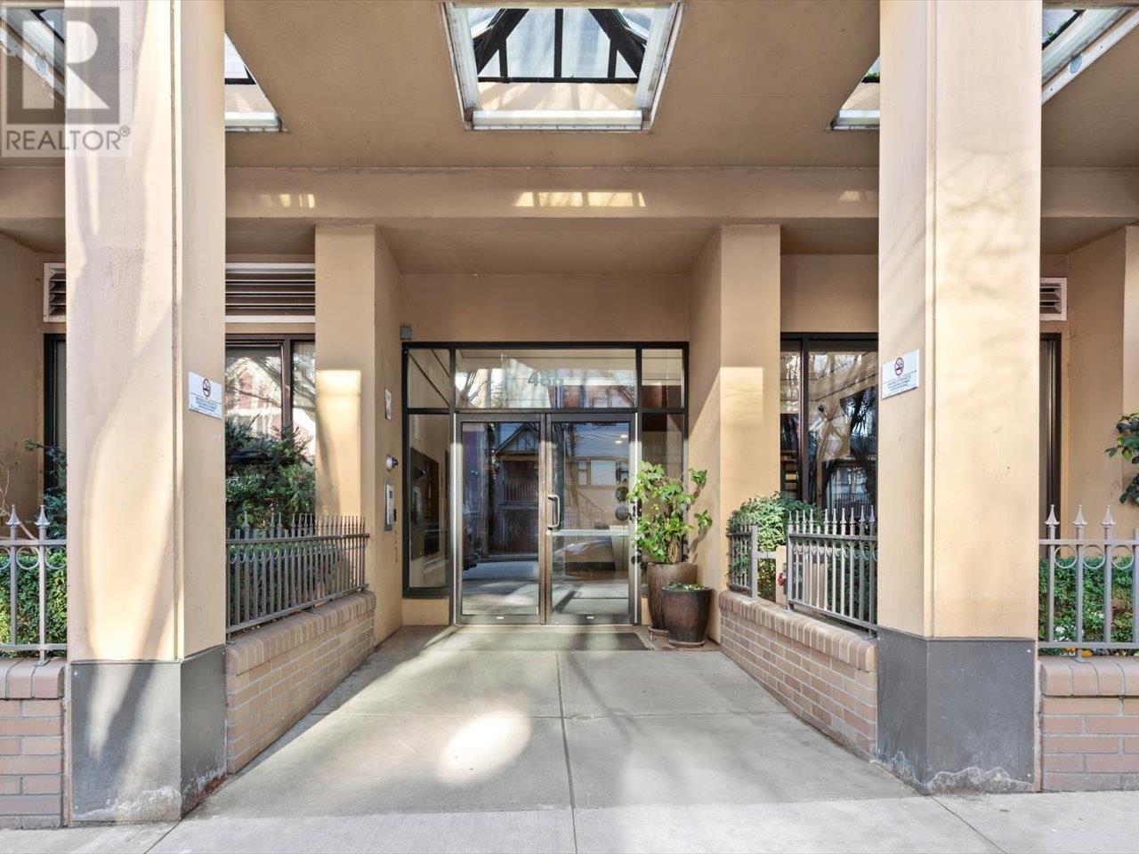 Listing Picture 23 of 25 : 202 488 HELMCKEN STREET, Vancouver / 溫哥華 - 魯藝地產 Yvonne Lu Group - MLS Medallion Club Member