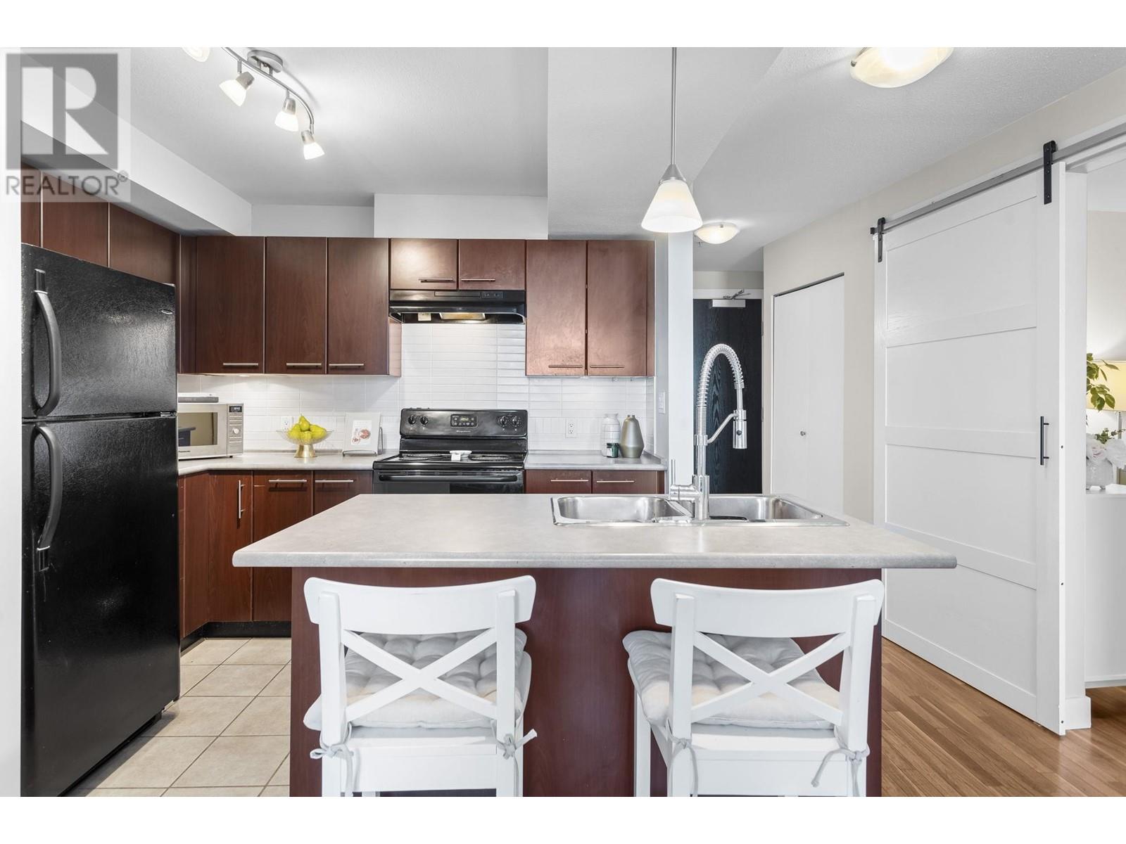 Listing Picture 11 of 24 : 307 2525 BLENHEIM STREET, Vancouver / 溫哥華 - 魯藝地產 Yvonne Lu Group - MLS Medallion Club Member