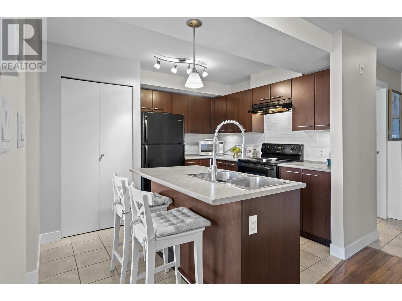 Listing Picture 9 of 24 : 307 2525 BLENHEIM STREET, Vancouver / 溫哥華 - 魯藝地產 Yvonne Lu Group - MLS Medallion Club Member