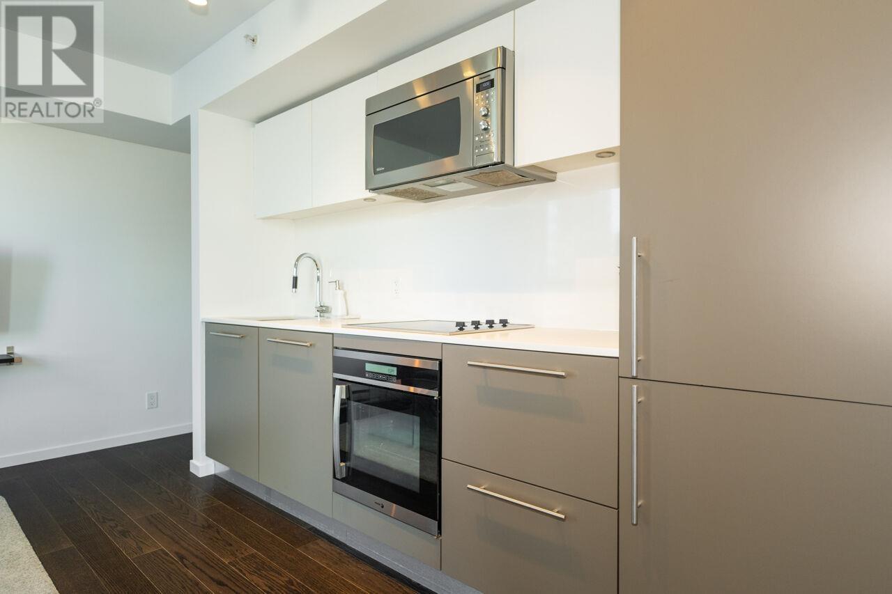 Listing Picture 11 of 27 : 1701 999 SEYMOUR STREET, Vancouver / 溫哥華 - 魯藝地產 Yvonne Lu Group - MLS Medallion Club Member