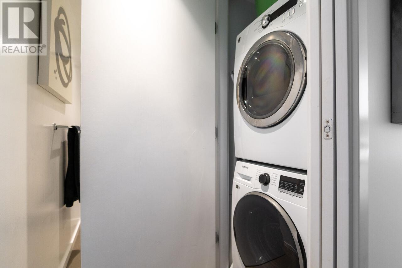 Listing Picture 19 of 27 : 1701 999 SEYMOUR STREET, Vancouver / 溫哥華 - 魯藝地產 Yvonne Lu Group - MLS Medallion Club Member