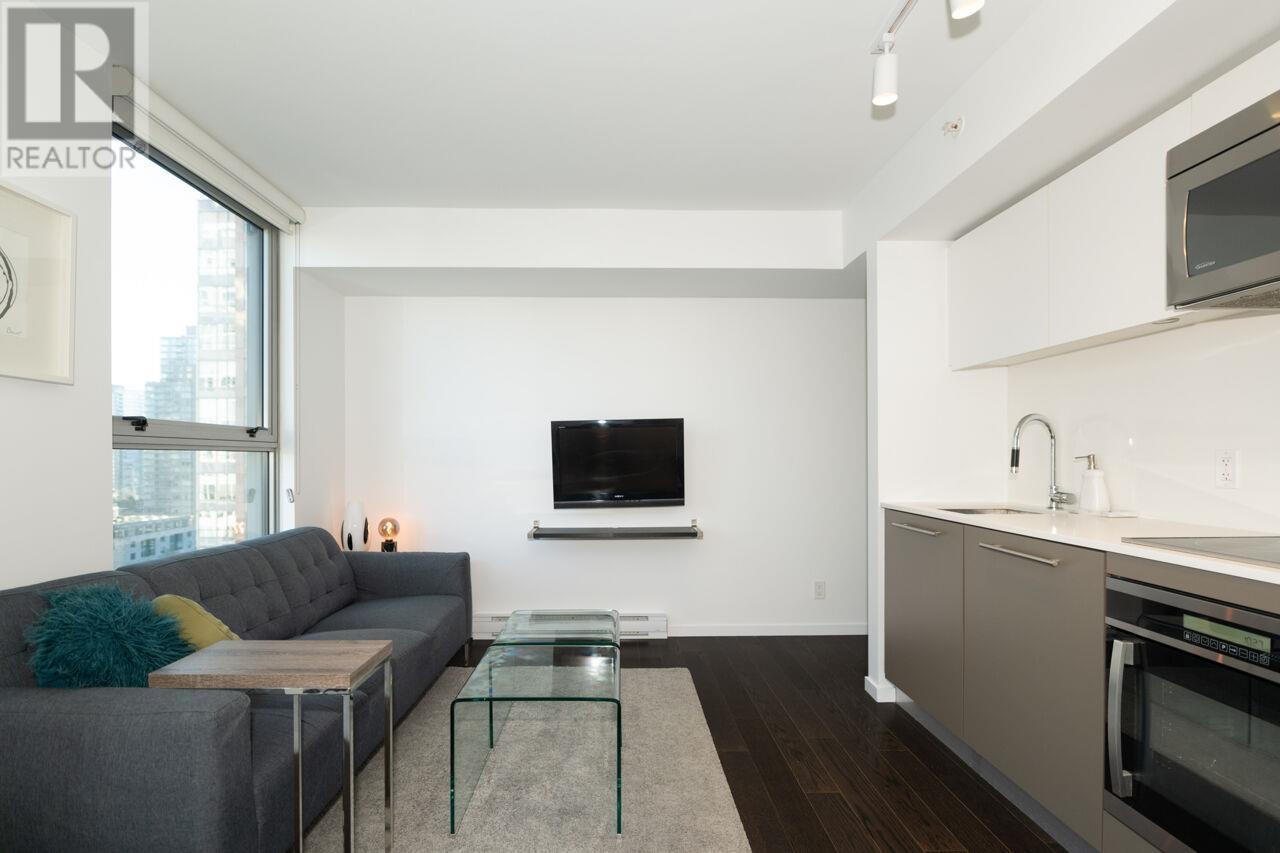 Listing Picture 7 of 27 : 1701 999 SEYMOUR STREET, Vancouver / 溫哥華 - 魯藝地產 Yvonne Lu Group - MLS Medallion Club Member