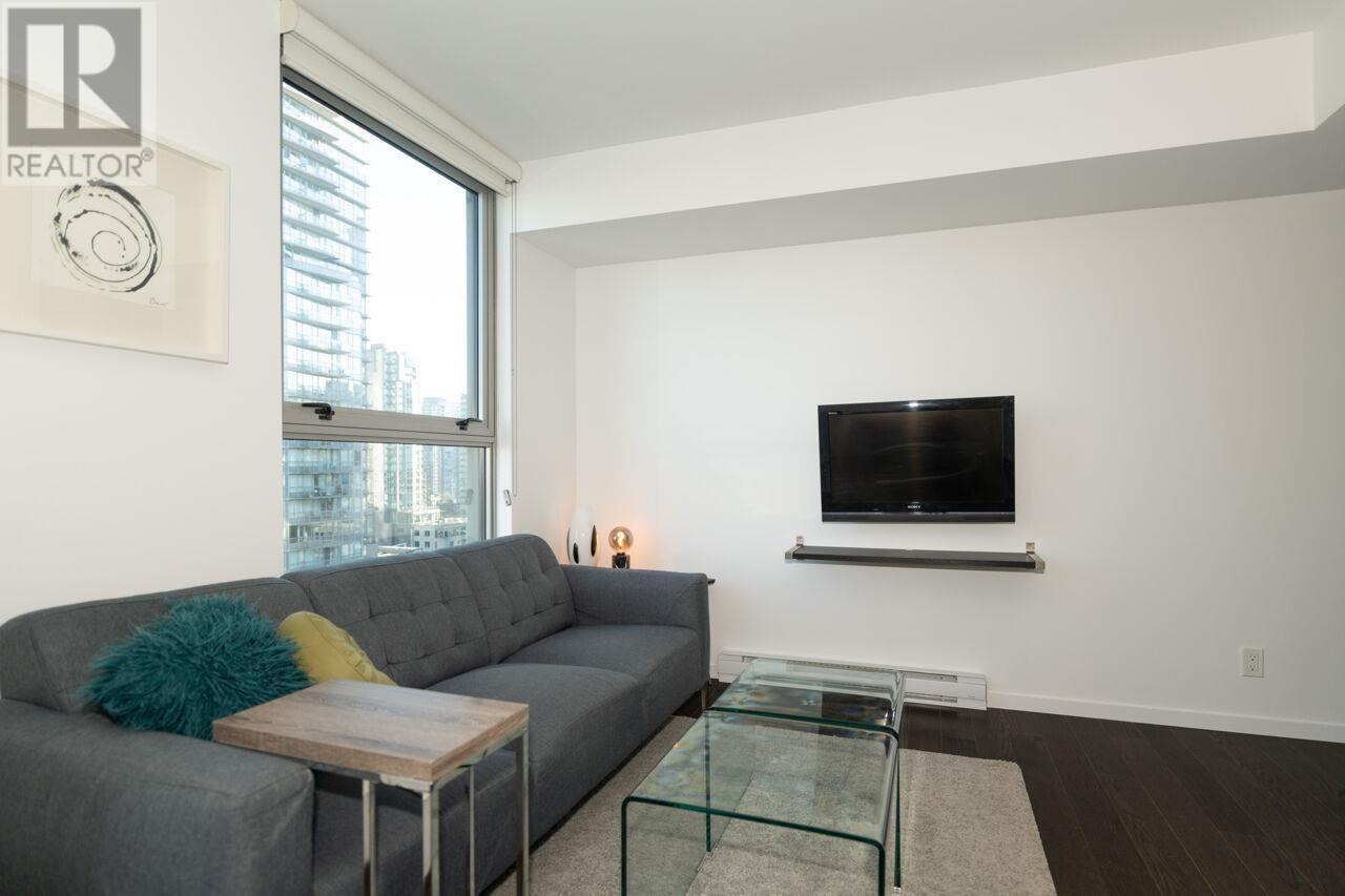 Listing Picture 8 of 27 : 1701 999 SEYMOUR STREET, Vancouver / 溫哥華 - 魯藝地產 Yvonne Lu Group - MLS Medallion Club Member