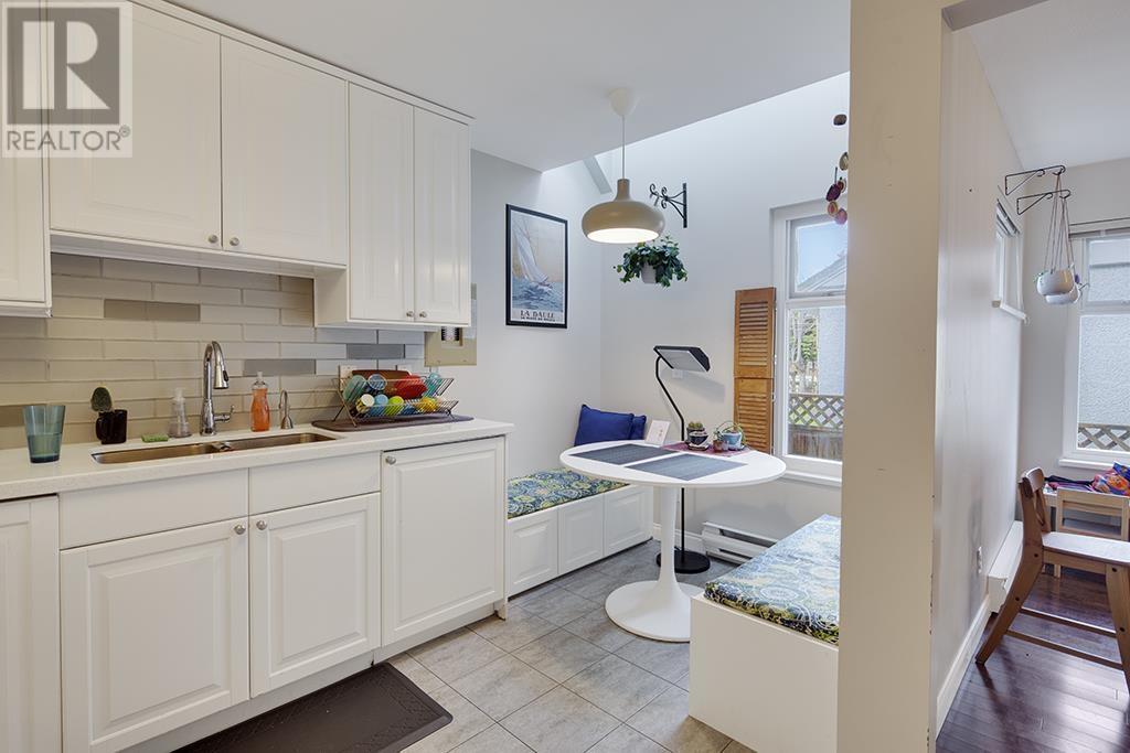 Listing Picture 15 of 25 : 88 W 16TH AVENUE, Vancouver / 溫哥華 - 魯藝地產 Yvonne Lu Group - MLS Medallion Club Member