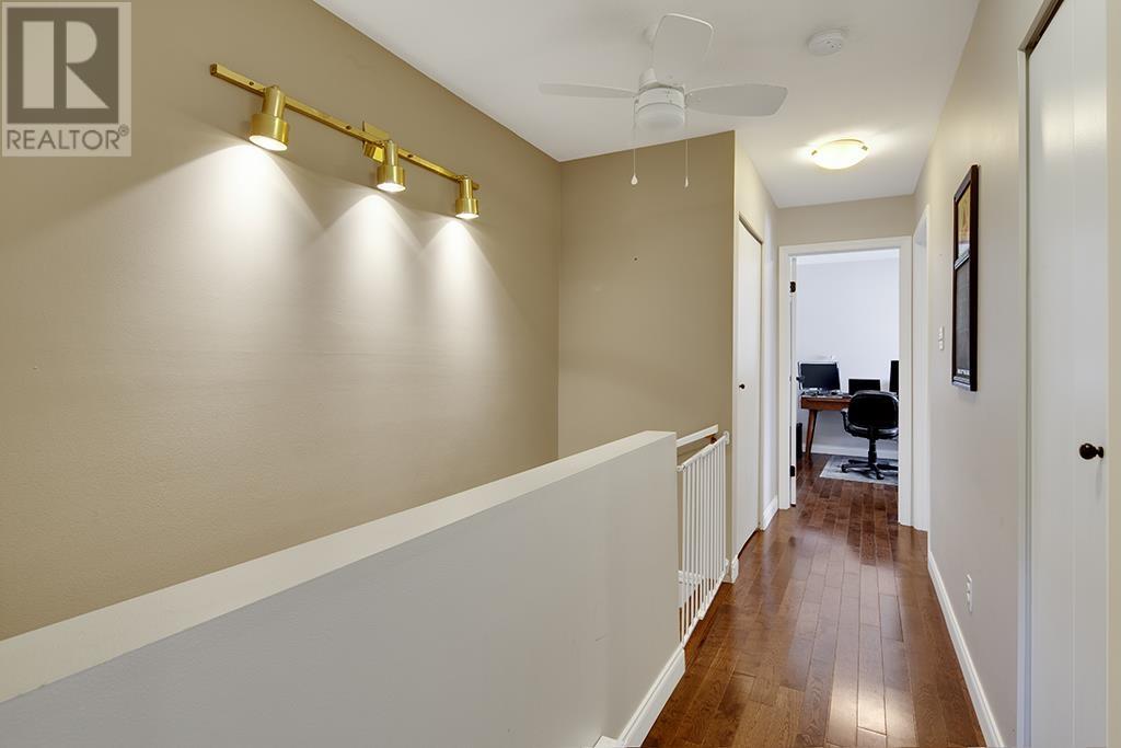 Listing Picture 16 of 25 : 88 W 16TH AVENUE, Vancouver / 溫哥華 - 魯藝地產 Yvonne Lu Group - MLS Medallion Club Member